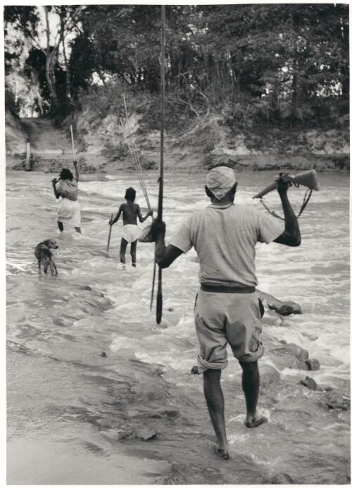 Cahills Crossing, Arnhemland, Northern Territory, 1961 [picture] / Jeff Carter