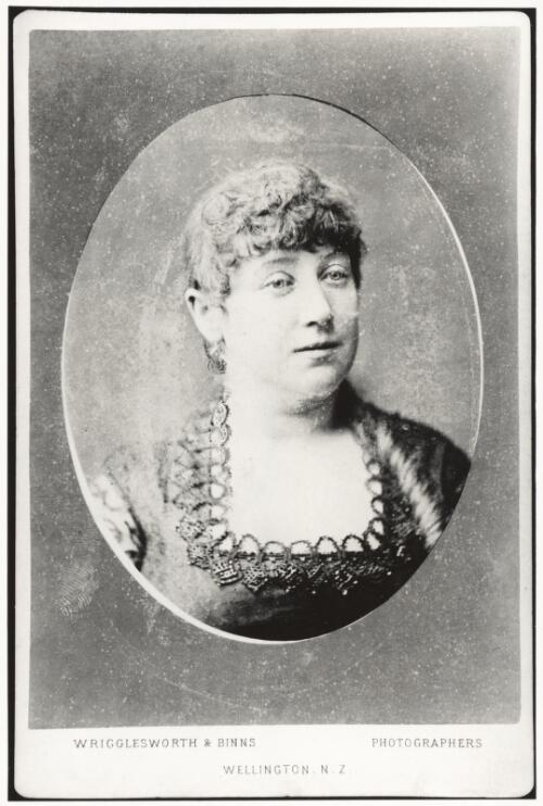 Portrait of Maggie Moore [ca. 1888] [picture]