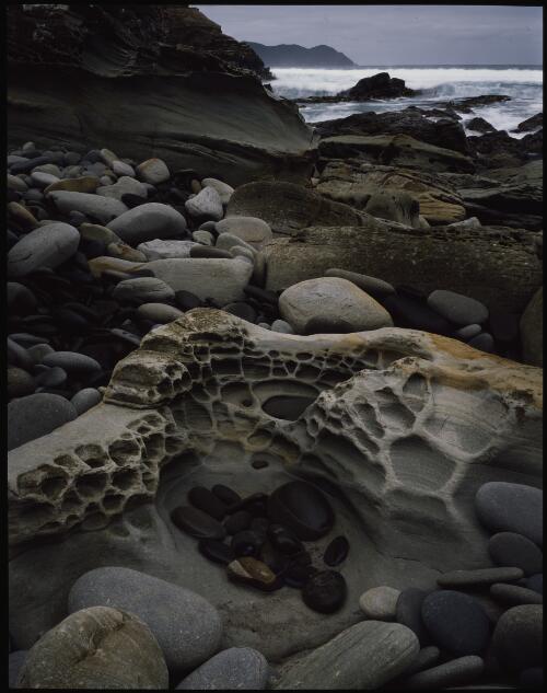 Eroded sandstone at South East Cape, Tasmania, 1990, 1 [transparency] / Peter Dombrovskis