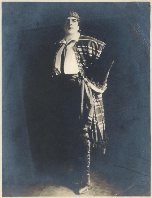 [Male performer in gypsy costume for unidentified opera] [picture]