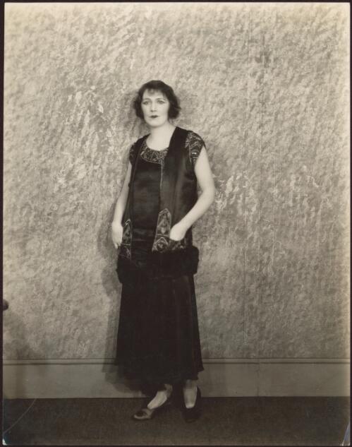 [Portrait of Margaret Bannerman as Margaret Sones in London production of Spring cleaning Act 1, 192-?] [picture] / Sasha, London