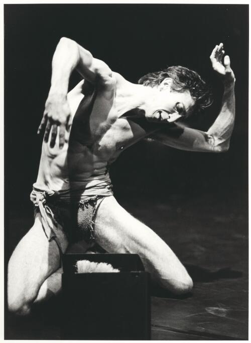 Pierre Thibaudeau of Entr'acte [Solo performance by Pierre Thibaudeau of Entr'acte Theatre at The Performance Space, Redfern, New South Wales, June 1985] [picture] / Regis Lansac