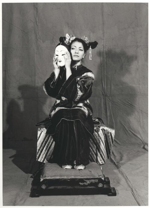 Portrait of Miki Oikawa in Kai Tai Chan's The shrew, One Extra Dance Company, Sydney, New South Wales, December 1985] [picture] / Regis Lansac