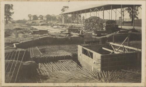 Beckom, New South Wales [showing construction work on the grain silos], 2 June 1922 (2) [picture]