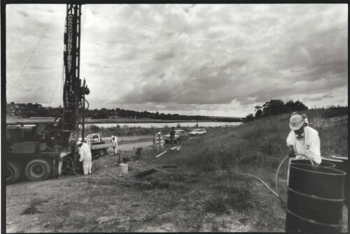 [Drilling machinery used in] reclamation of contaminated land at Olympic Games site, Homebush, New South Wales, 17 November 1999 [picture] / John Immig