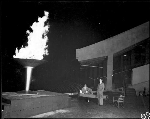The cauldron and its watchers, Olympic Games, Melbourne, 8 December 1956 [picture]