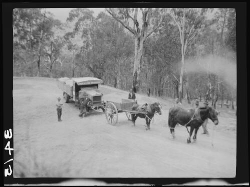 New State Transport company Leyland truck after being hauled up to the Big Hill corner on the Old Grafton Road, New South Wales, 1921 or 1922/ Michael Terry