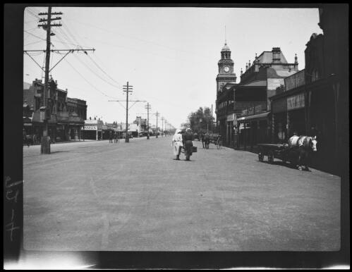 Main Street of Kalgoorlie, Western Australia, 1923 / Michael Terry