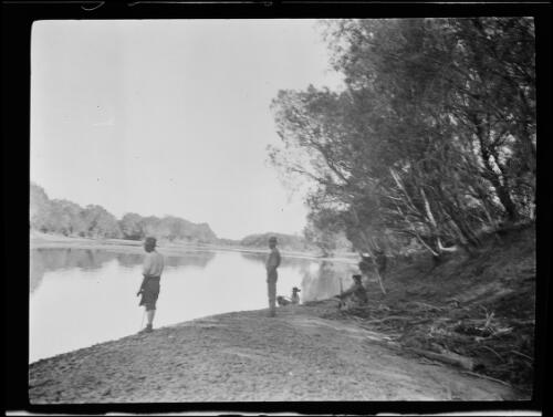 Expedition members at Fitzroy River, Western Australia, 1928 / Michael Terry
