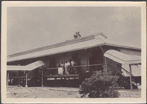 Discussing it on the verandah, Cocos (Keeling) Islands, November, 1914 [picture]