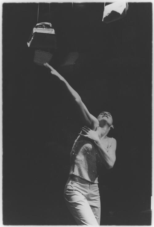 Shannon Bott from the SHOTT dance company in the dress run for her solo work 'Morning after, the night before', performed at the Perth Institute of Contemporary Art, Perth, 7 November 2000 [picture] / Ashley de Prazer