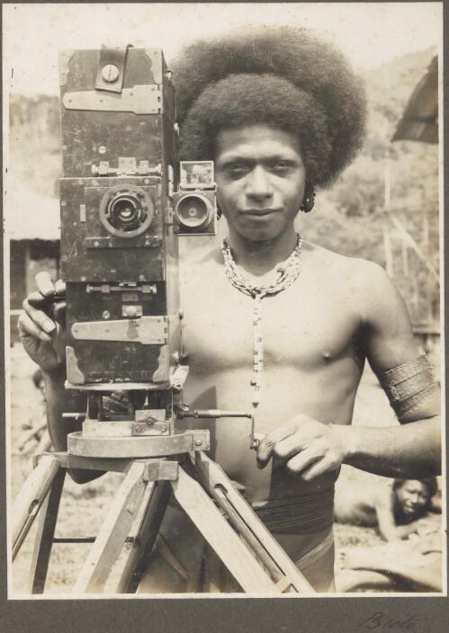 Bioto [Man with camera] [picture] / Frank Hurley
