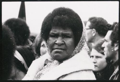 Portrait of Elenor Harding at land rights demonstration, Parliament House, Canberra, 30 July 1972 [picture] / Ken Middleton