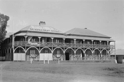 Beaudesert Hotel, Beaudesert, Queensland [picture] / W. E. Sharpe