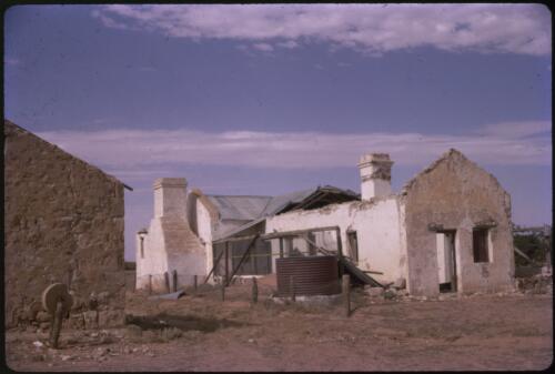 Cadelga outstation ruins, South Australia, 1972? [transparency] / Les McKay