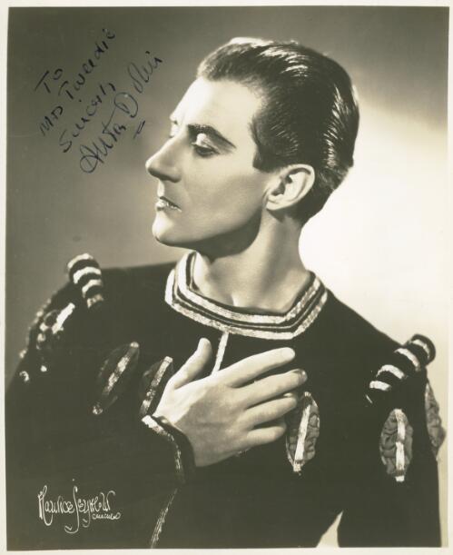 Anton Dolin as Albrecht in Giselle, 1948-1949 [picture] / Maurice Seymour, Chicago