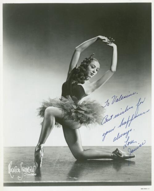 Janice Roman, Ballet Russe de Monte Carlo, U.S., c. 1948-1949 [picture] / Maurice Seymour, Chicago