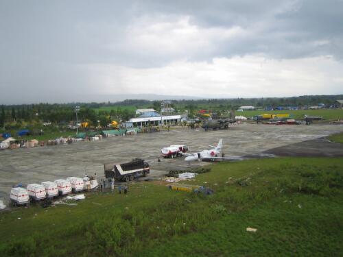 [Aerial view of Banda Aceh Airport, 9 January 2005] [picture] / AusAID, photographer Robin Davies