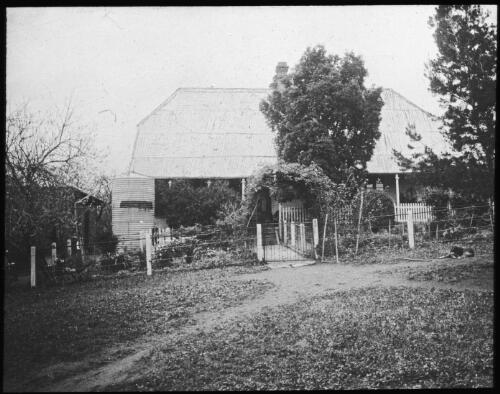 Duitsch-boerenhuis. Hahndorf. Zd. Austr. [picture] = German farmhouse, Hahndorf, South Australia