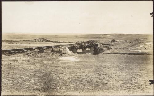 [Washed out railway bridge, Molonglo River, Canberra, 2] [picture]