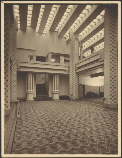 Interior view of Capitol Theatre, Swanston Street, Melbourne, Victoria, 1924, [4] [picture] / [Walter Burley Griffin]