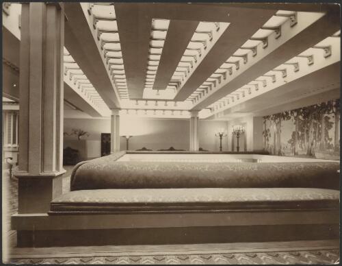 Interior view of lounge seating, mural and lighting, Capitol Theatre, Swanston Street,  Melbourne, Victoria, [2] [picture] / [Walter Burley Griffin]