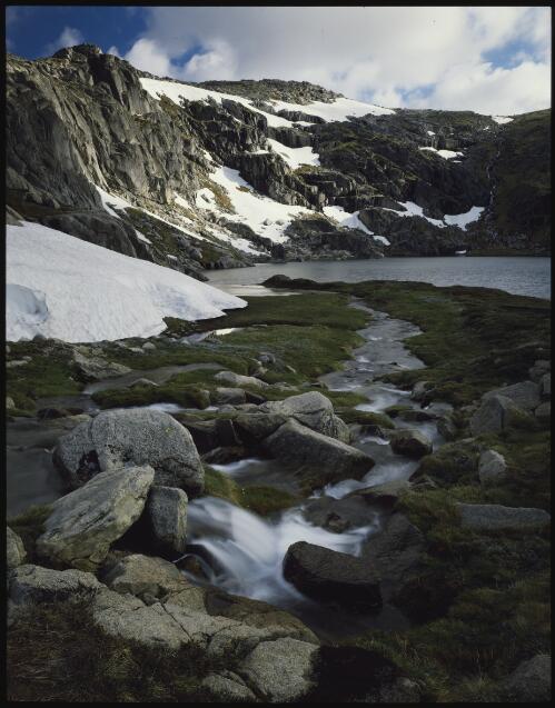 Spring thaw, Kosciuszko National Park, New South Wales, 1986, 4 [transparency] / Peter Dombrovskis