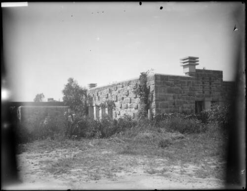 Exterior view of Grant House at Castlecrag, Sydney, New South Wales, ca. 1922, [6] [picture]