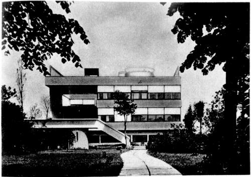 Le Corbusier's Villa Stein, Paris, France [picture]