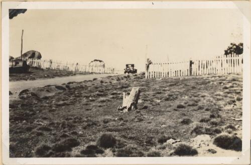 Snow fences, Rennick's [i.e. Rennix's] Gap, during winter in the Snowy Mountains region [2] [picture] / Department of Main Roads