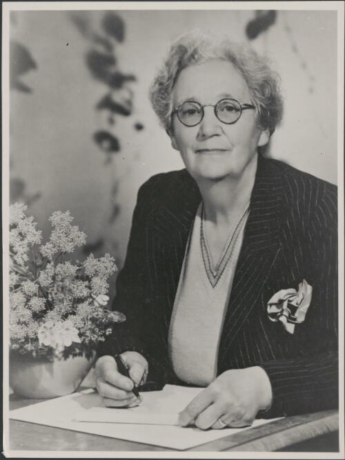 Portrait of Edith Coleman, ca. 1940s [picture]