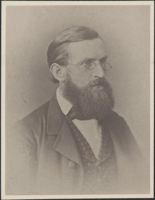 Portrait of Otto Reitmann [picture]