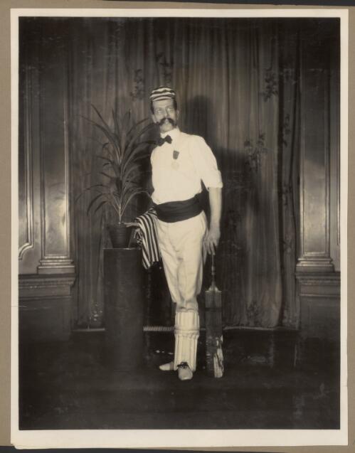 [Cyril Ritchard dressed for cricket for the] Midnight follies, 1926 [picture]