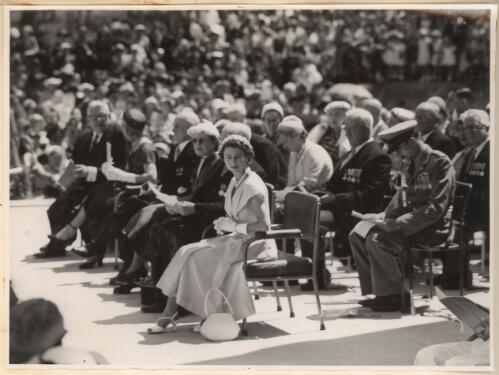 [Her Majesty Queen Elizabeth the Second and other dignitaries at the unveiling of the Australian American Memorial, Canberra, 16 February 1954], [1] [picture]