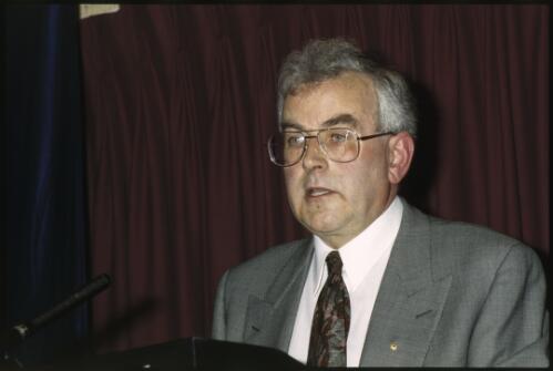 Portrait of Professor Paul Dibb speaking at the National Press Club, 1 September 1993, 2 [transparency] / Nomarhas