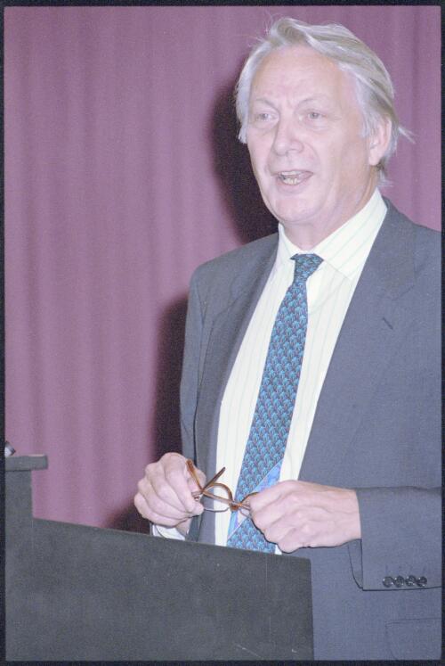 Portrait of William Davis, chairman of the British Tourist Authority, at the National Press Club, Canberra, 14 February 1991, 2 [picture]