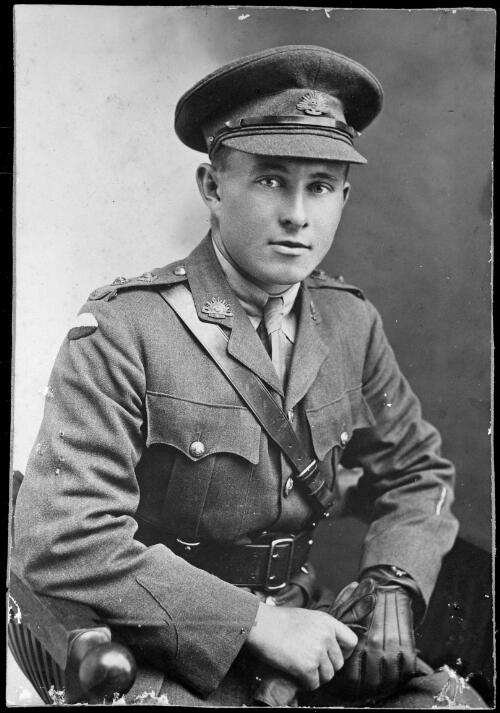 Portrait of Eric Rupert Dibbs as a Lieutenant in the Australian Imperial Force, 1916? [picture]