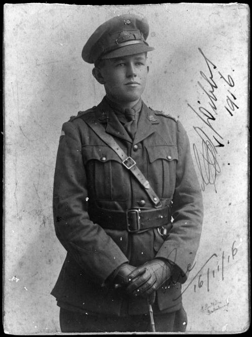 Portrait of Eric Rupert Dibbs as a Lieutenant in the Australian Imperial Force, Salisbury, England, 1916 [picture] / F. Fullton, Salisbury