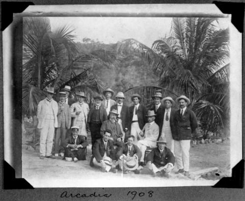 Edward Archibald Douglas and Justice Virgil Power with fifteen unidentified men, Arcadia, Queensland, 1908 [picture]
