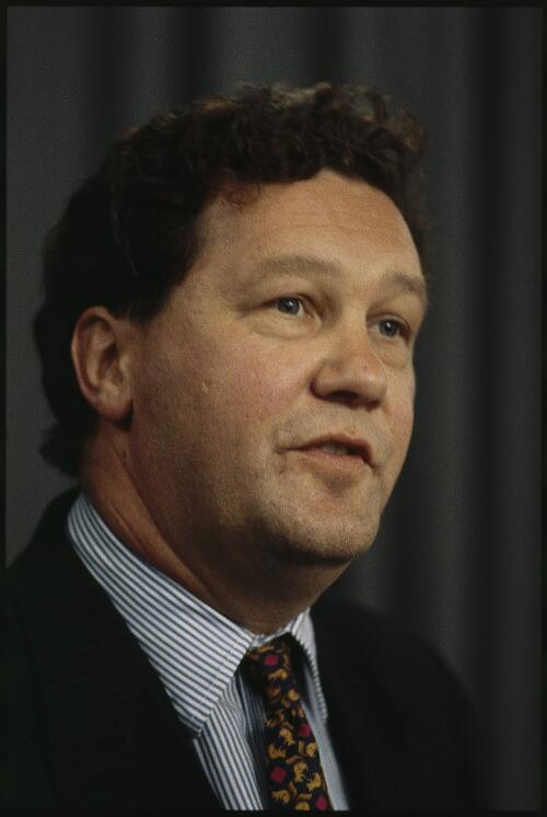 Portrait of Alexander Downer, shadow foreign minister, at the Foreign Affairs debate held at the National Press Club, Canberra, 26 February 1996, 2 [transparency] / Andrew S. Long