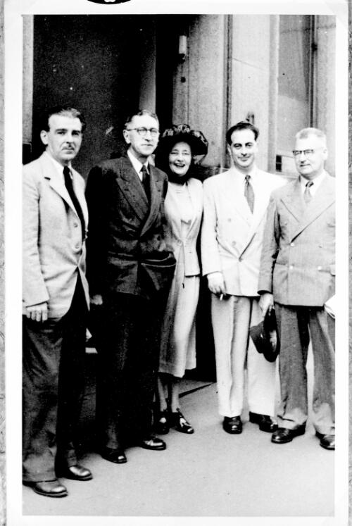 Group portrait of, from left to right, William Dobell, Sir Hudson Fysh, Thelma Clune, Dr Peter Russo and Frank Clune, ca. 1954 [picture]