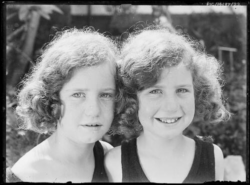 Portrait of Toni, left, and Adelie Hurley, ca. 1928, 1 [picture] / Frank Hurley