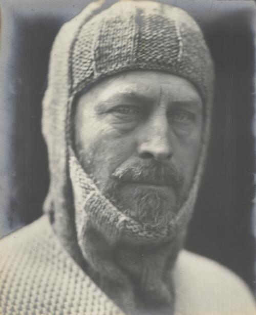 Portrait of Sir Douglas Mawson, 1930? [picture] / Frank Hurley