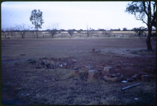 Murrin Bridge landscape, New South Wales, January 1969, 1 [transparency] / Phil Wilding