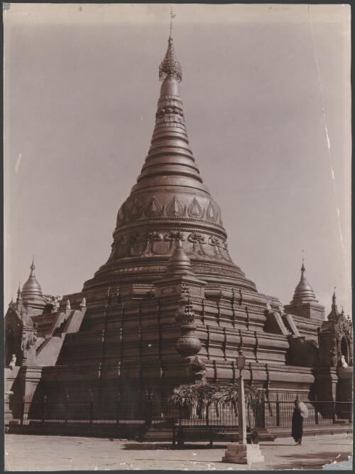 The Indawyu (?) Pagoda [picture]/ A.R. Whyte