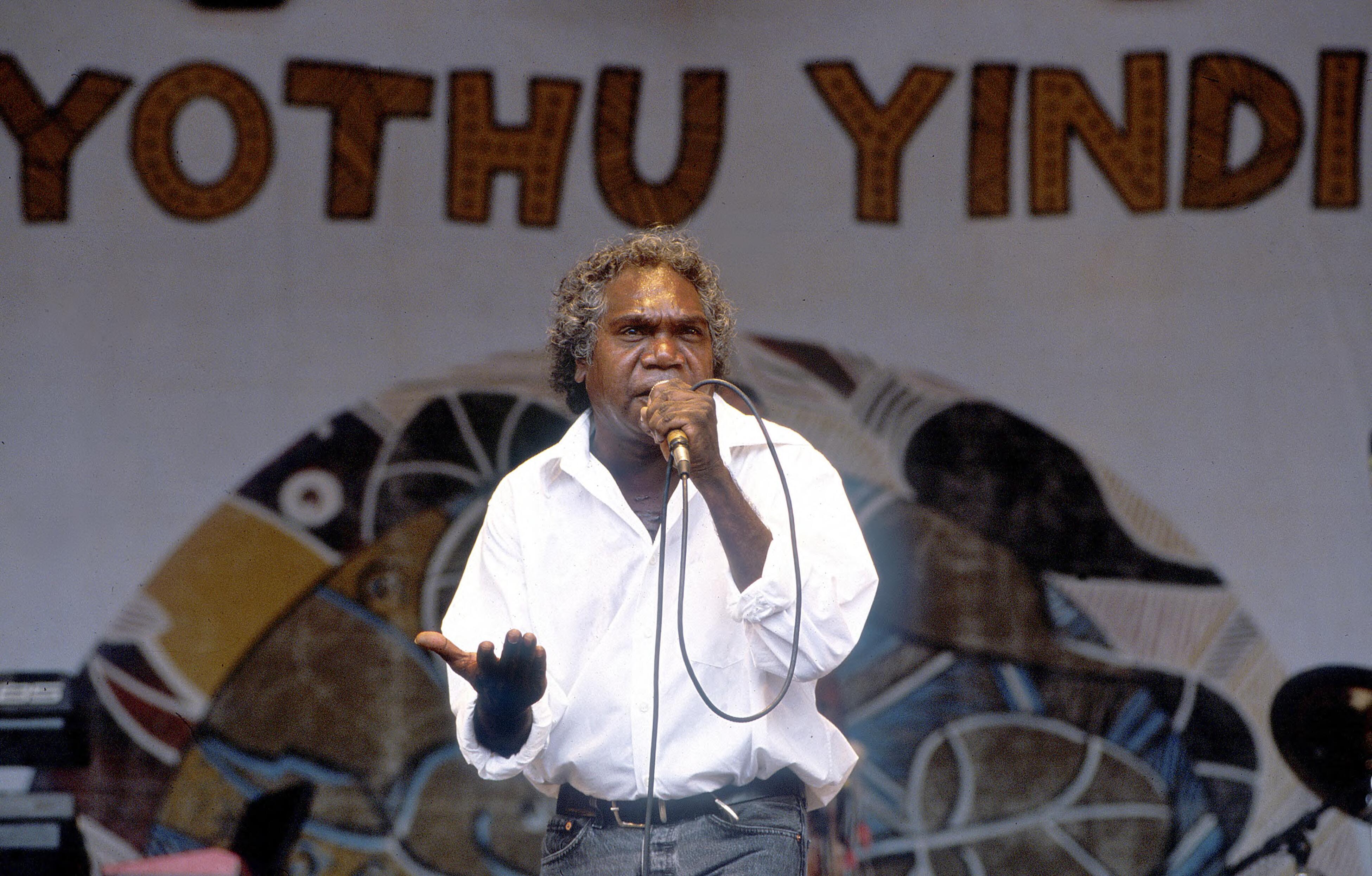 Mandawuy Yunupingu Of Yothu Yindi Performing At Homebake, Sydney ...