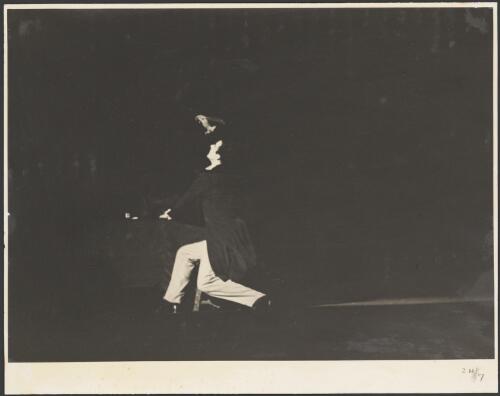 Covent Garden Russian Ballet performance of Symphonie fantastique, His Majesty's Theatre, Melbourne, 1939 [picture] / Hugh P. Hall