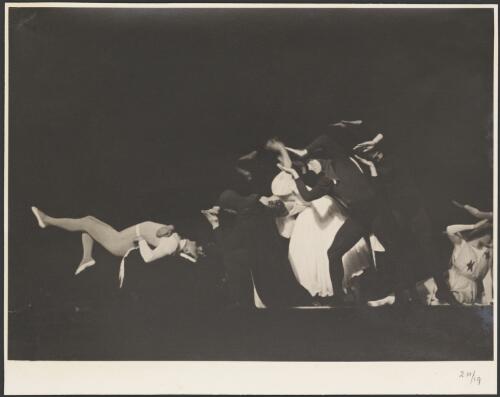 Ballet dancers in Symphonie fantastique, first movement, Covent Garden Russian Ballet, His Majesty's Theatre, Melbourne, 1939 [picture] / Hugh P. Hall