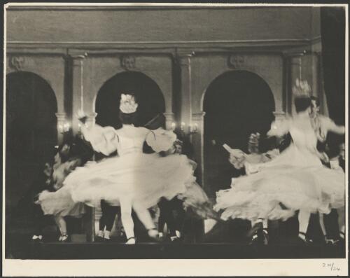 Ballet dancers in Symphonie fantastique, second movement, Covent Garden Russian Ballet, His Majesty's Theatre, Melbourne, 1939, 1 [picture] / Hugh P. Hall