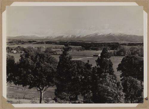 Snow capped mountains, Australian Capital Territory, ca. 1940 [picture] / photo by R.C. Strangman